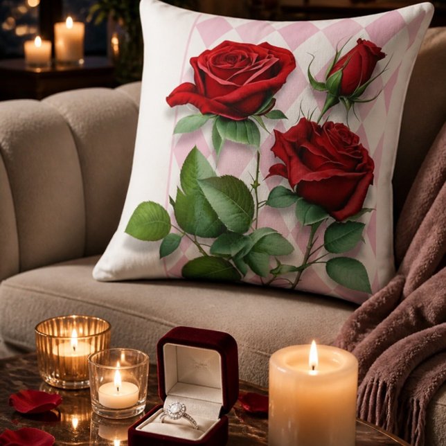 Coussin Roses rouges et motif diamant rose et blanc (Créateur téléchargé)