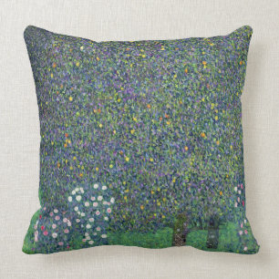 Coussin Roses sous les arbres, c.1905