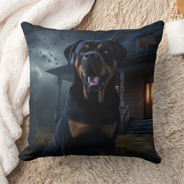 Coussin Rottweiler Halloween Épouvantable (Couverture)