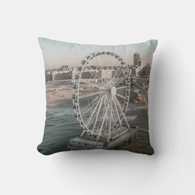 COUSSIN ROUE DE FERRIS BLANC PRÈS DE L'EAU (Recto)
