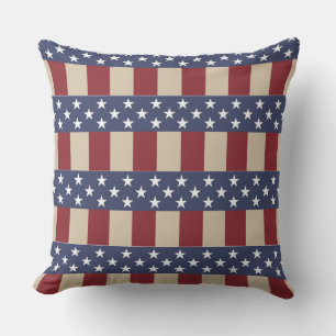 COUSSIN ROUGE BLANC BLEU ÉTOILES ET RAYURES PATRIOTIQUE