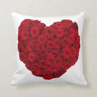 Coussin rouge de coeur
