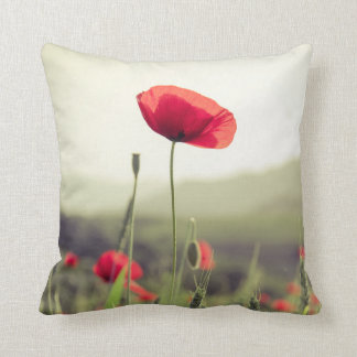 Coussin rouge de pavot