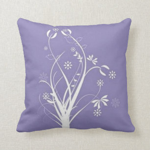 Coussin Rouleaux avec des fleurs sur la terre pourpre -