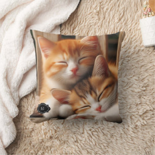 Coussin Rustique deux chats mignons famille monogrammed