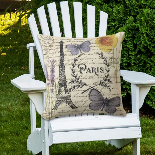 Coussin rustique français scripts de pays paris eiffel tow (rustic french country scripts paris eiffel tower outdoor pillow)