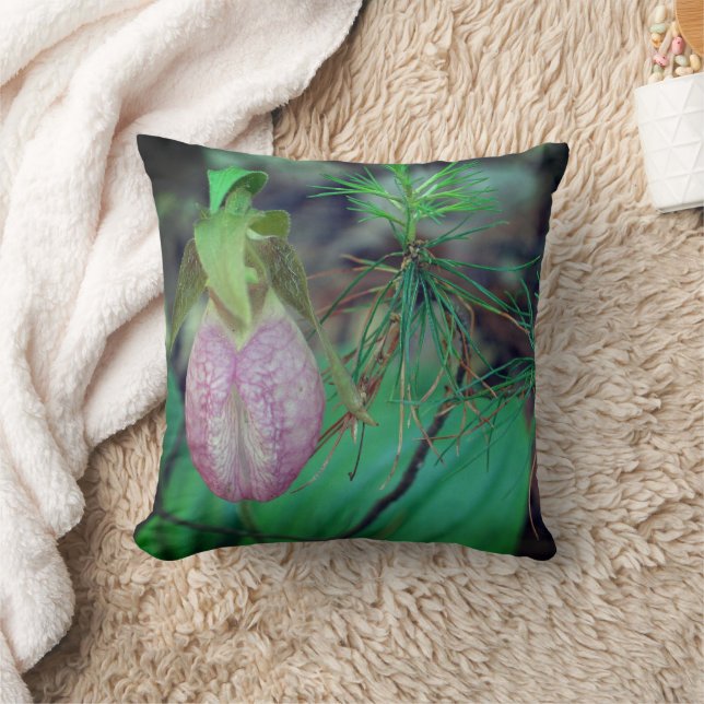 Coussin S sabot de dame rose sauvage et conifères   (Couverture)