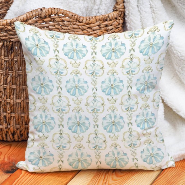 Coussin Sage Blue Ivory Floral printemps été (Sage Blue Ivory Floral Spring Summer Throw Pillow)