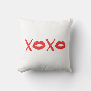 Coussin Saint Valentin Lèvres XOXO