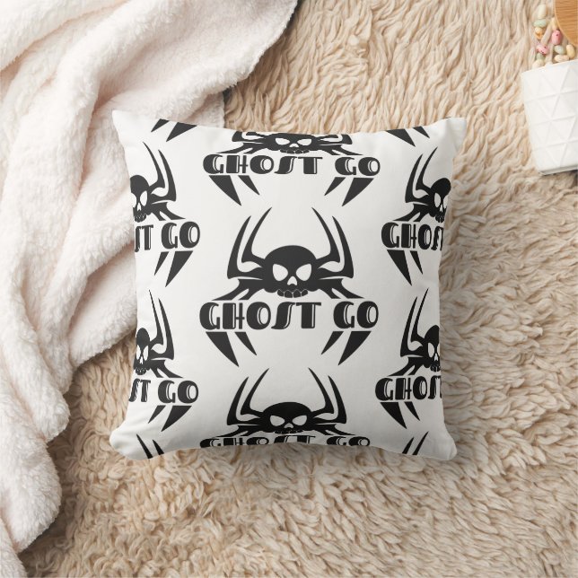 Coussin Saison Éffrayante de Ghost Go (Couverture)
