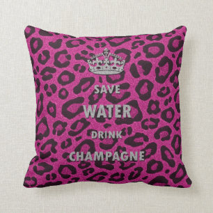 Coussin Sauvez l'eau boire du champagne empreinte de léopa