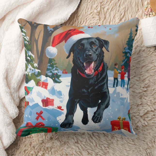 Coussin Scène de neige festive de Noël avec Labrador noir  (Couverture)
