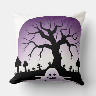 Coussin Scène d'Halloween effrayante avec fantôme et arbre