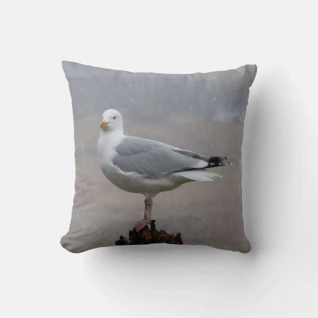 Coussin Scène hivernale d'un mignon goéland dans une neige (Recto)