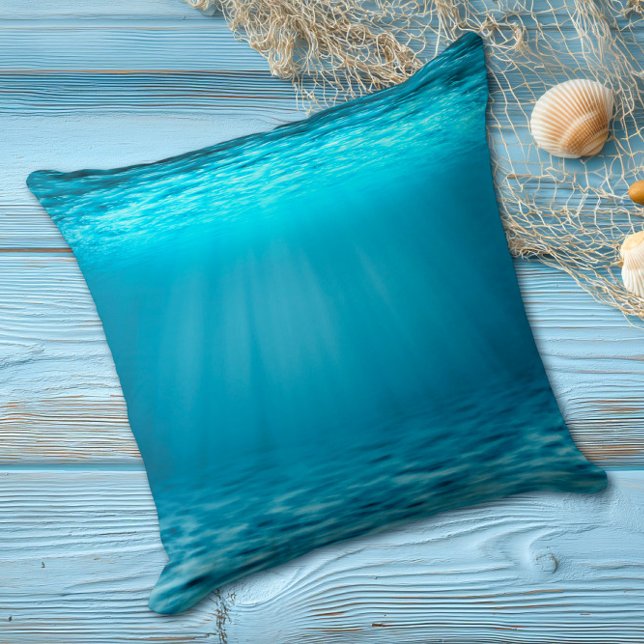 Coussin Scène sous-marine de l'océan bleu ensoleillé (Créateur téléchargé)