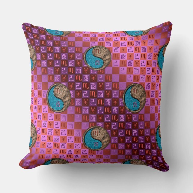 Coussin Scorpion & Coq de Terre (Recto)