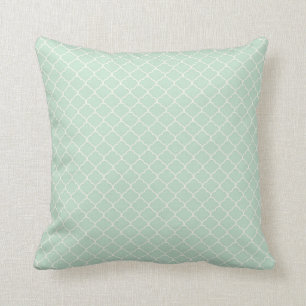 Coussin Seafoam Green Marocain Quatrefoil Motif