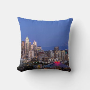 Coussin Seattle, centre-ville et mont Rainier au crépuscul