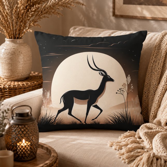 Coussin Sérénité en mouvement Inspiré de l'antilope (Serenity in Motion Antelope-Inspired Throw Pillow)