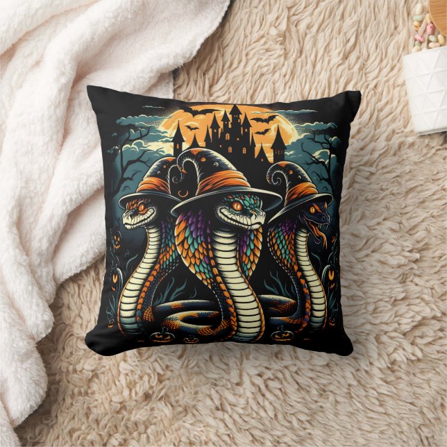 Coussin Serpents d'Halloween dans un paysage éffrayant la  (Couverture)