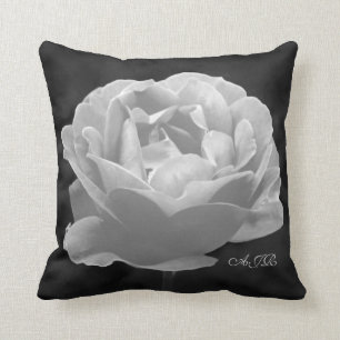 Coussin S'est levé en noir et blanc - le monogramme