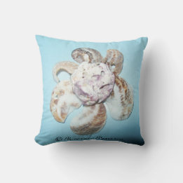 Coussin (ShellFlowerOnBlue) RFPMDesigns ©️ 2012