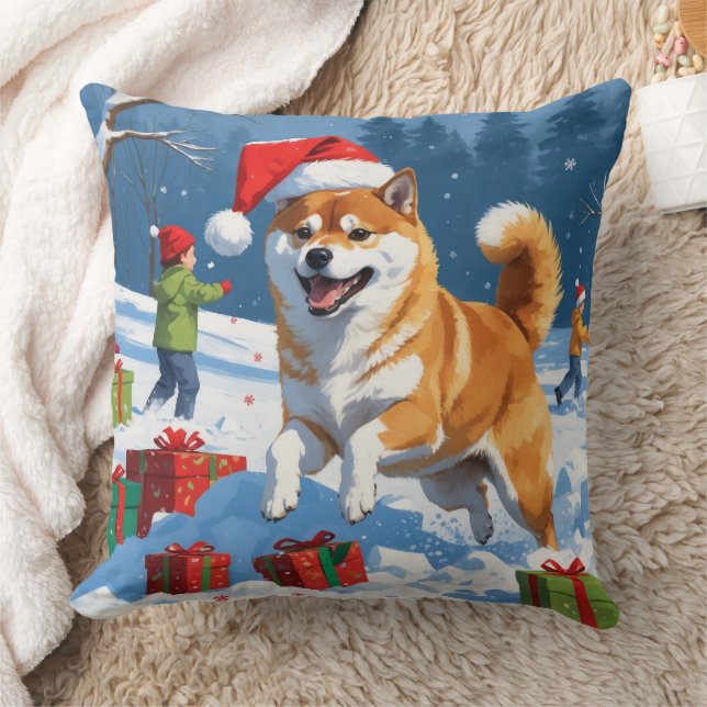 Coussin Shiba Inu coule en neige avec le Casquette de Noël (Couverture)