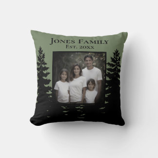 Coussin Silhouette d'arbre pin noir minimaliste personnali