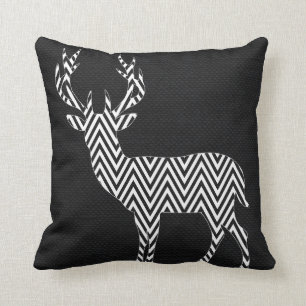 Coussin Silhouette de cerfs communs de Chevron sur le