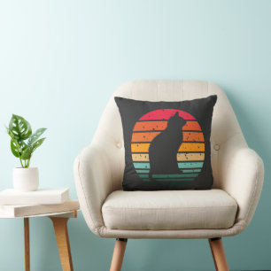 Coussin Silhouette de chat noir sur arc-en-ciel détendu