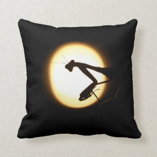 Coussin Silhouette de Mante Religieuse