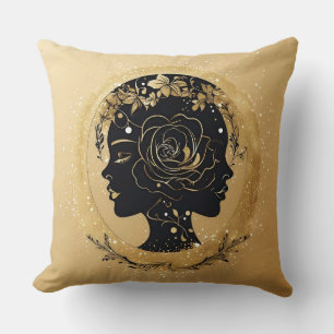 Coussin Silhouette élégante d'une femme avec des éléments 