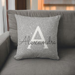 Coussin Silver Sparkle Glitter Monogram Name & Initial<br><div class="desc">Luxury Bling Silver Sparkle Parties scintillant Monogramme Nom et Coussin initial. Le coussin fait le cadeau parfait pour quelqu'un qui décorait sa chambre en argent.</div>