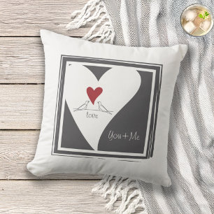 Coussin Simple Moderne Couple au Coeur Rouge Colombes Blan