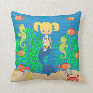 Coussin Sirène blonde sous la mer