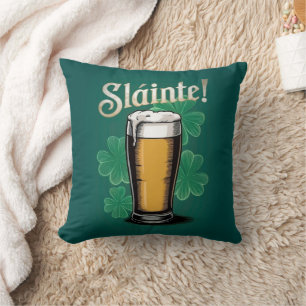 Coussin Slàinte ! Saint Patrick's Day Pint of Beer on Gree