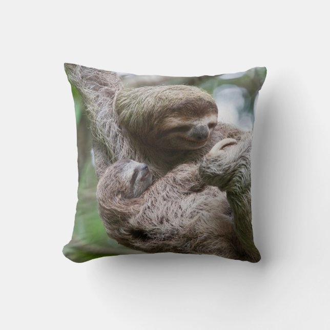 Coussin Sloth Baby avec mère pendre d'un arbre (Recto)