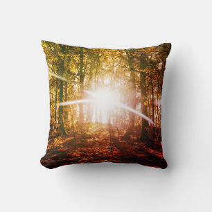Coussin Soleil dans la forêt automnale