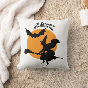 Coussin sorcière d'Halloween sur bâton de brosse avec chau