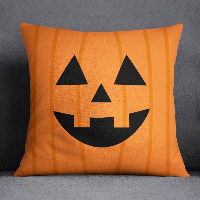 Coussin Sourire de citrouille orange Happy Halloween (Créateur téléchargé)