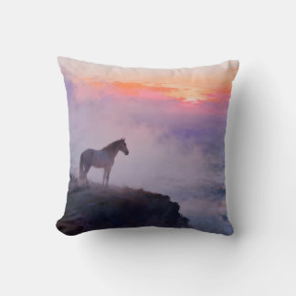 Coussin Souvenirs du sommet brumeux de la montagne