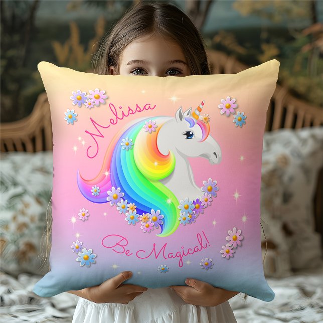 Coussin Soyez Magique Arc-en-ciel Unicorn Fleurs et étoile (Créateur téléchargé)