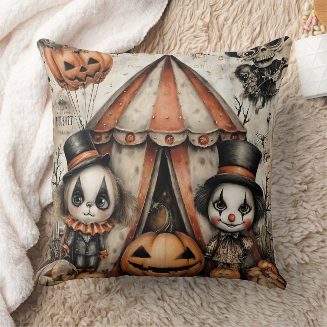 Coussin Spectacle hanté - Les Oddities d'Octobre (Couverture)