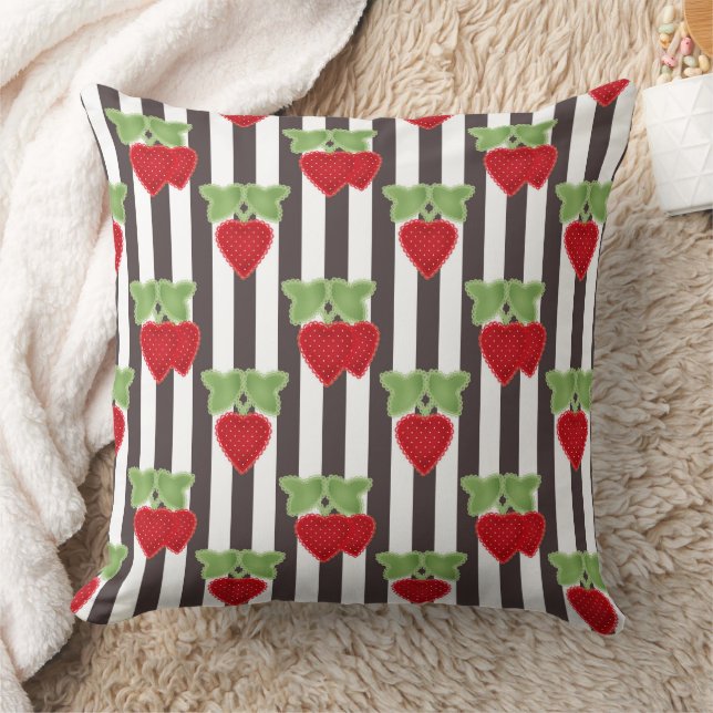 Coussin Strawberry applique on striped background retro  (Couverture)