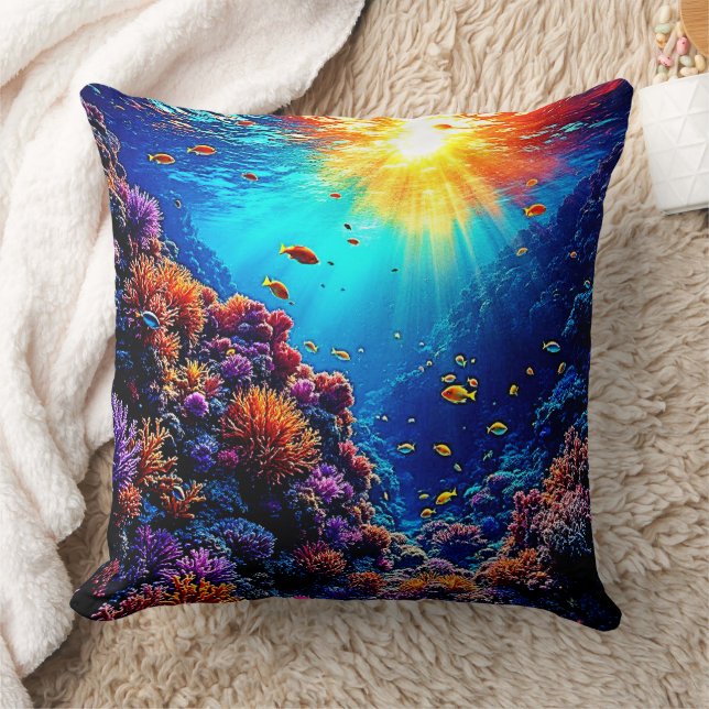 Coussin Sunlit Coral Reef Wonderland (Couverture)