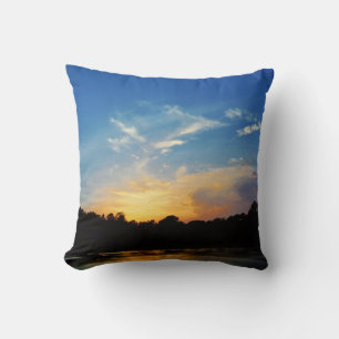 Coussin Sunset Mountain Lake