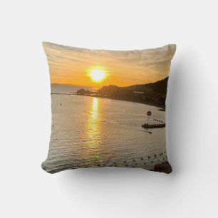 Coussin Sunset Orange Sky, mer et montagnes