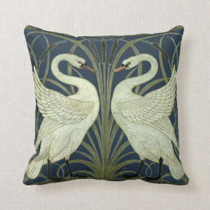 Coussin Swans Art Nouveau vintage par Walter Crane