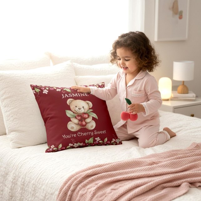 Coussin Sweet Cherry Bear Name Pillow (Créateur téléchargé)