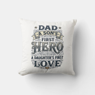 Coussin T-shirt de typographie vintage sur l'amour entre p